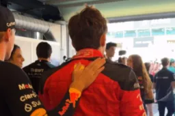 Verstappen legt sich mit Leclerc an und setzt den "Aufkleberkrieg" fort