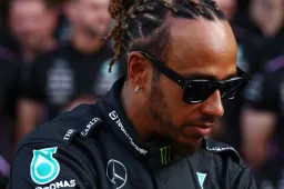 Hamilton expresses support for Wolff after FIA investigation announcement