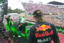 Verstappen maakt er een feestje van in Mexico