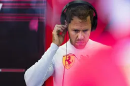Vettel is klaar met dominantie Mercedes: "Wel erg saai dit, of niet?"