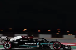 Mercedes reageert: 'FIA heeft geen enkel probleem met onze achtervleugel'