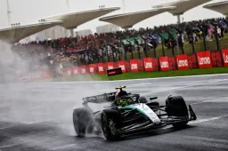 Hamilton in sprintrace vanaf eerste startrij: 'Als het zó blijft...'