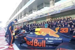 Video: Zo ontstond de teamfoto van Red Bull Racing!