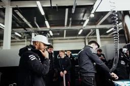 Mercedes: "No concern" with Hamilton's engine