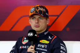 Por qué Verstappen optó por el ala trasera grande si tenía que remontar