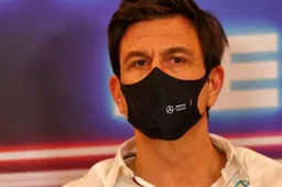 Wolff doet geheimzinnig over nieuwe pitstop-regel: 'Hebben de FIA gevraagd'