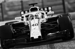 Kubica understands doubt but is backed by Lewis Hamilton