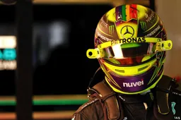 Hamilton se fija en el primer puesto de Verstappen tras P3 en clasificación