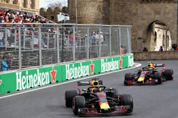 Ricciardo is opgelucht dat hij mag blijven racen tegen Max Verstappen!
