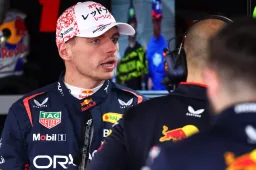Verstappen lo vuelve a hacer: Pole en Japón. Pero, Pérez estuvo ahí...