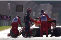 Fancompilatie toont spraakmakende momenten Australische GP