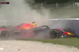 Ricciardo hits wall in FP1