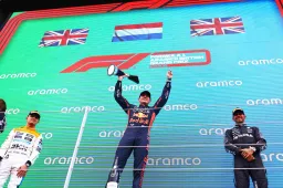 'Cheering for the 'Brits', makes the atmosphere at Silverstone unique'