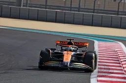 McLaren et Mercedes présentent également leur voiture en même temps