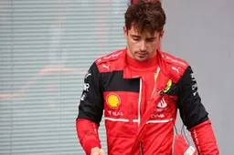 Leclerc zit duidelijk (nog) niet op het niveau van Verstappen en Hamilton