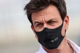 Mercedes shares images: Wolff can't believe his eyes after Hamilton's mistake