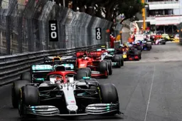 Mercedes says warm-up fears led to medium tyre decision