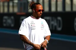 Hamilton insatisfeito com falta de diversidade: "É preciso mudar"