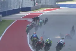 Bizarre crashes op COTA: twee rode vlaggen!