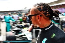 Se confirma oficialmente: Hamilton deja Mercedes