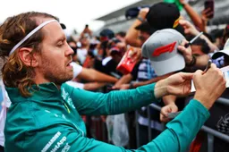 Vettel rides a Red Bull helmet in Mexico in honour of Mateschitz
