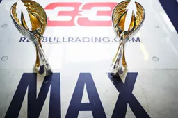 Nederlandse pers: 'Verstappen begint uit de pas te lopen met Senna en Schumacher'