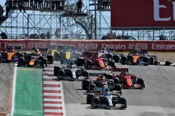 Mercedes het team dat reverse-grid sprintraces tegenhoudt