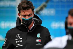 Wolff kijkt ongerust naar Verstappen: 'Als we één keer uitvallen staan we gelijk'