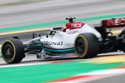 Russell takes little notice of pressure at Mercedes
