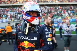 Verstappen jokes about second stint pace: 'If it was a six-hour race...'