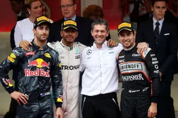 Ricciardo voelt zich dubbel genaaid