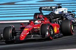 Charles Leclerc conquista la pole position grazie alla tattica Ferrari sui rettilinei