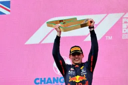 ‘Verstappen verpulverde Mercedes in de eerste race in Oostenrijk’ | Podcast