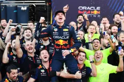 Verstappen on the cover of TIME magazine: 'He is the sport's biggest risk'