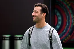 Ricciardo doesn't want to be The Entertainer: 'Racing now my priority'