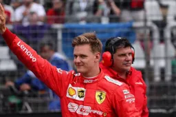 Schumacher blij met vaderfiguur: ''Hij heeft ook veel van mijn vader geleerd''