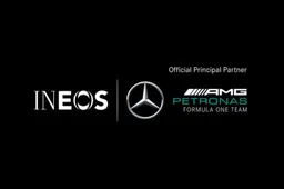 Mercedes en INEOS gaan gratis 100 beschermende maskers per dag produceren