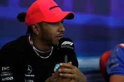 Hamilton organiza jantar de despedida de Vettel