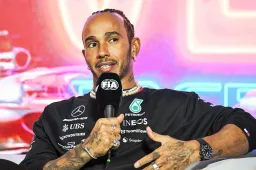 Por qué Ferrari haría bien en traer a Hamilton ahora
