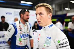 Lawson blij om ‘normaal’ aan F1 te beginnen: ‘Nooit tijd om na te denken’