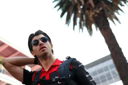 Giovinazzi e Shwartzman serão pilotos de testes da Ferrari em 2023