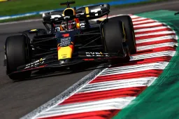 Verstappen even oneens met Lambiase: 'GP probeerde de coureur te zijn'