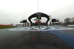 360º video: Aan boord bij Daniel Ricciardo in de nieuwe RB14