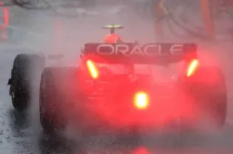 Regen valt vlak voor de kwalificatie voor de Grand Prix van Hongarije