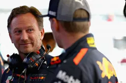 Verstappen kan wel lachen om Horner: "Alleen maar mooi dat hij dat zegt toch?"