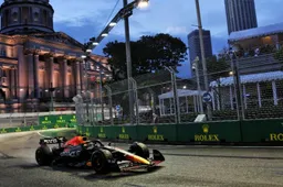 Leclerc ziet Verstappen ronde afbreken en start vanaf pole