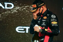 24 uur van Daytona: Verstappen 12 uur in de sim!