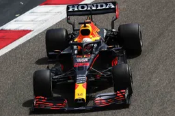 Lunchupdate: Productieve start Verstappen, Mercedes rijdt slechts zes ronden