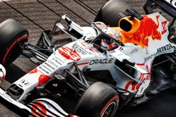Verstappen not happy after Friday: 'Have a long evening ahead of us'