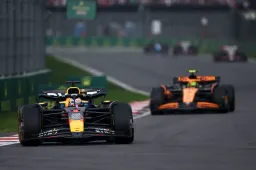 Norris bewondert Verstappen: 'Doet wat hij denkt wat het beste is'